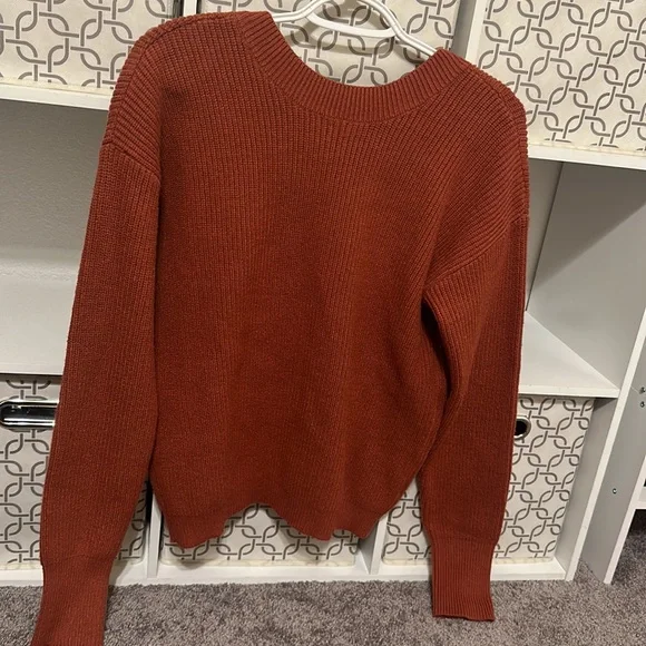 Lulu’s - Rust Brown reversible sweater - Picture 2 of 7